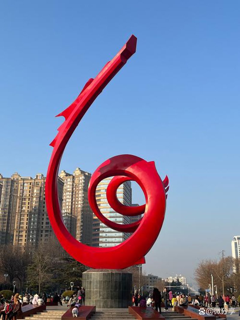 铜雕艺术：传统与现代的完美融合
